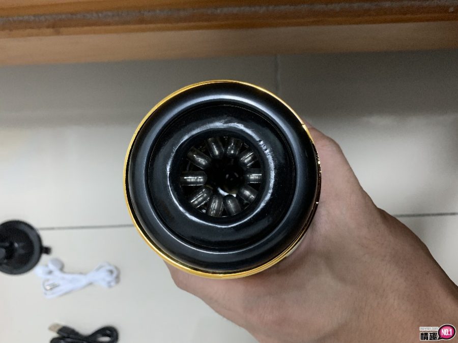 贝克全自动伸缩旋转叫床飞机杯-多重持续刺激下直接大喷发3 贝克全自动伸缩旋转叫床飞机杯-多重持续刺激下直接大喷发3