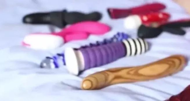 网络电影《情趣体验师》:男孩变男人的第一堂课21 网络电影《情趣体验师》:男孩变男人的第一堂课21