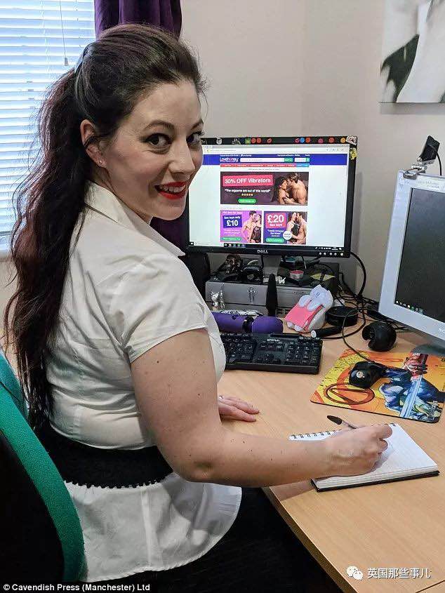 家里有3000件情趣玩具，这位情趣用品体验师每年能赚26万4