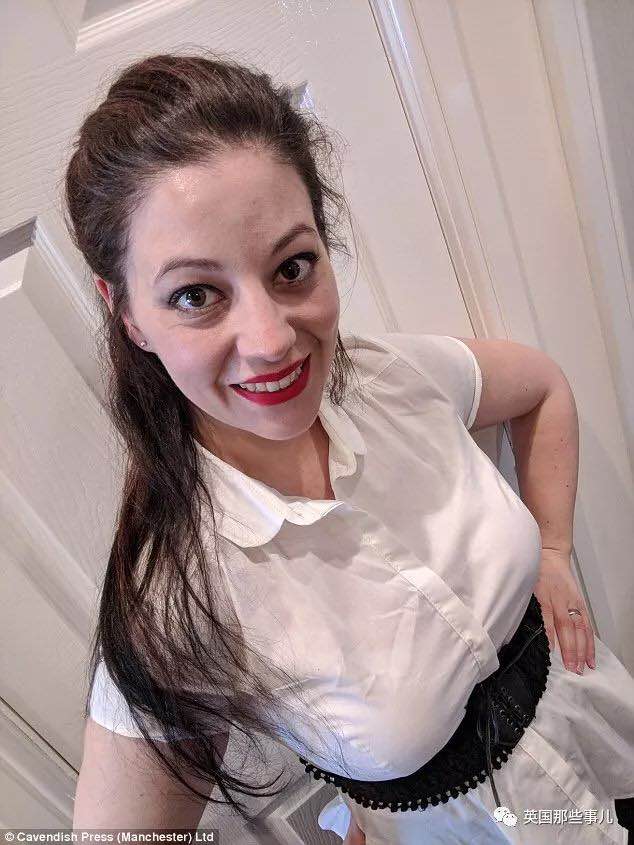 家里有3000件情趣玩具，这位情趣用品体验师每年能赚26万7